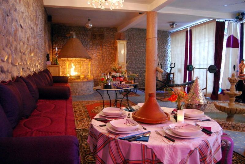 Le Temps De Vivre Bed & Breakfast Ouarzazate Bagian luar foto