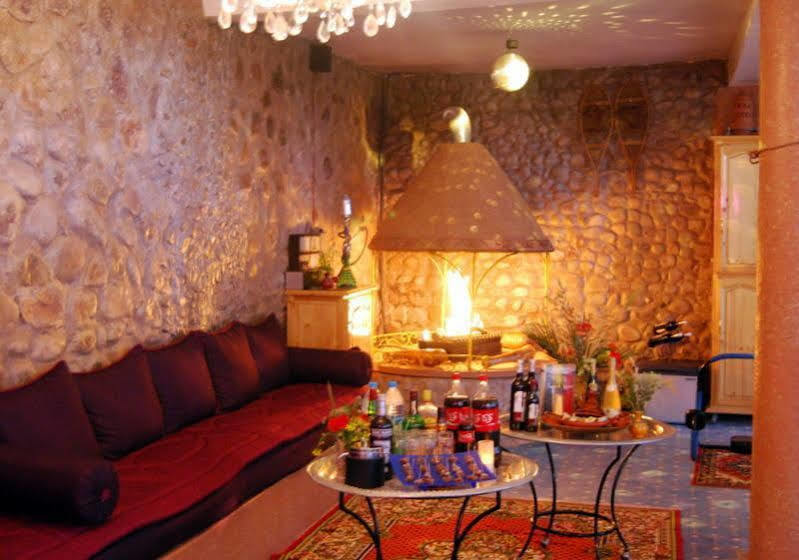 Le Temps De Vivre Bed & Breakfast Ouarzazate Bagian luar foto